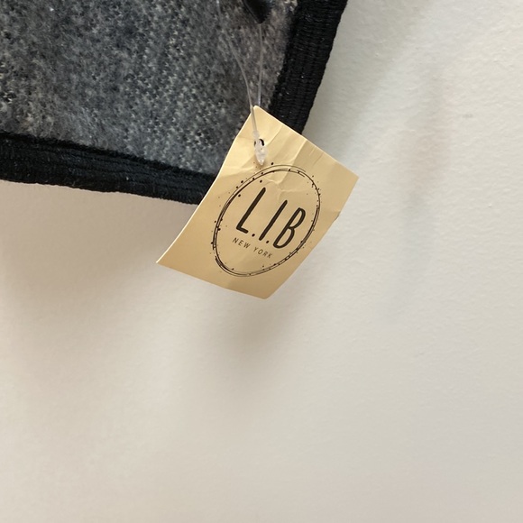 Pull on cape like jacket. Multi color gray, black and cream. - Picture 3 of 3